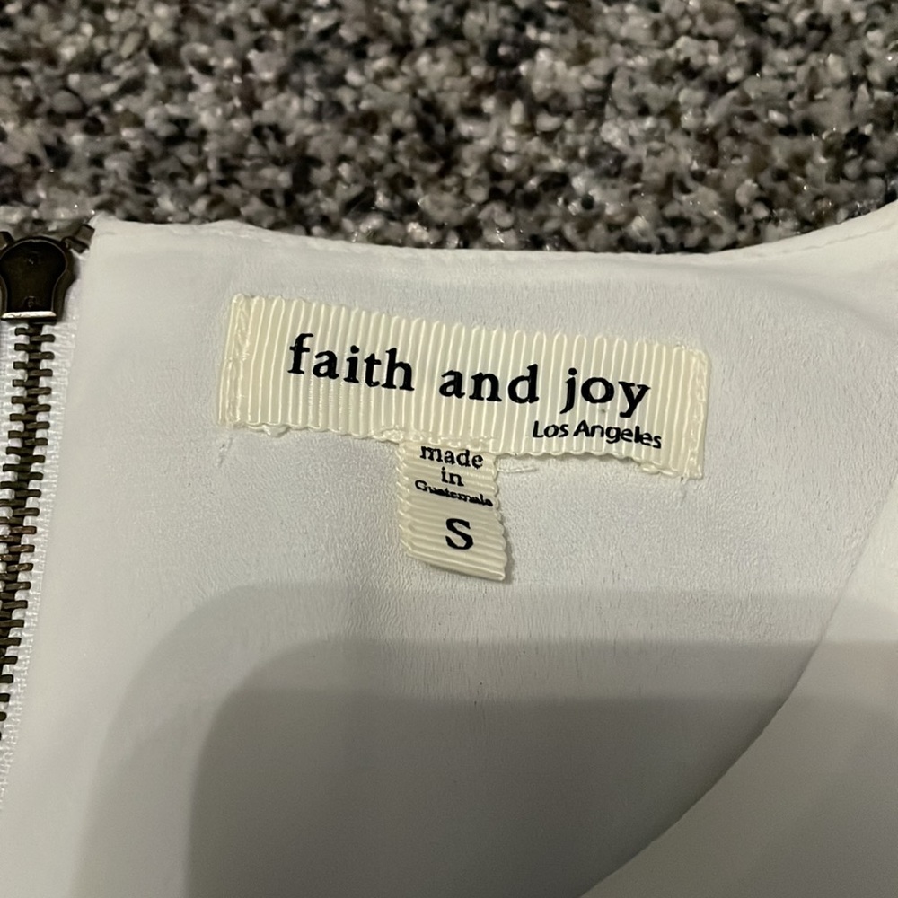 Faith and Joy Women’s Tank Top Blue Striped with Zipper Dress Shirt Size Small - Picture 2 of 3